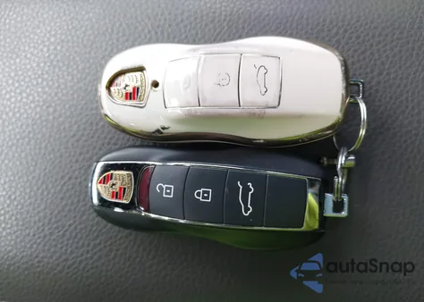 2019 Porsche Macan из США, поврежденный, VIN WP1AA2A58KLB04257